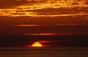 Why does the Sun turn red on sunset