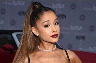 What was Ariana Grande’s early career like?