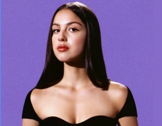 What is Olivia Rodrigo’s family like?