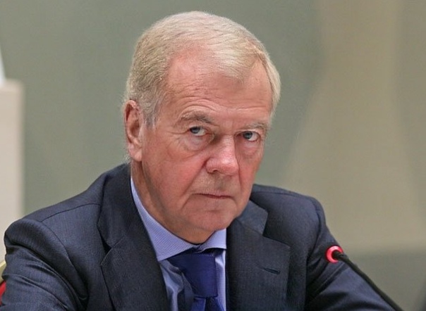 старик Медведев FaceApp